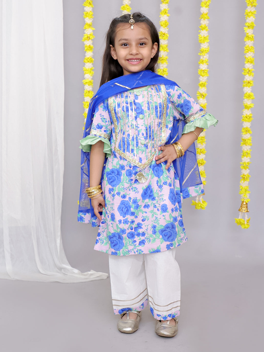 Blue rose print kurta set