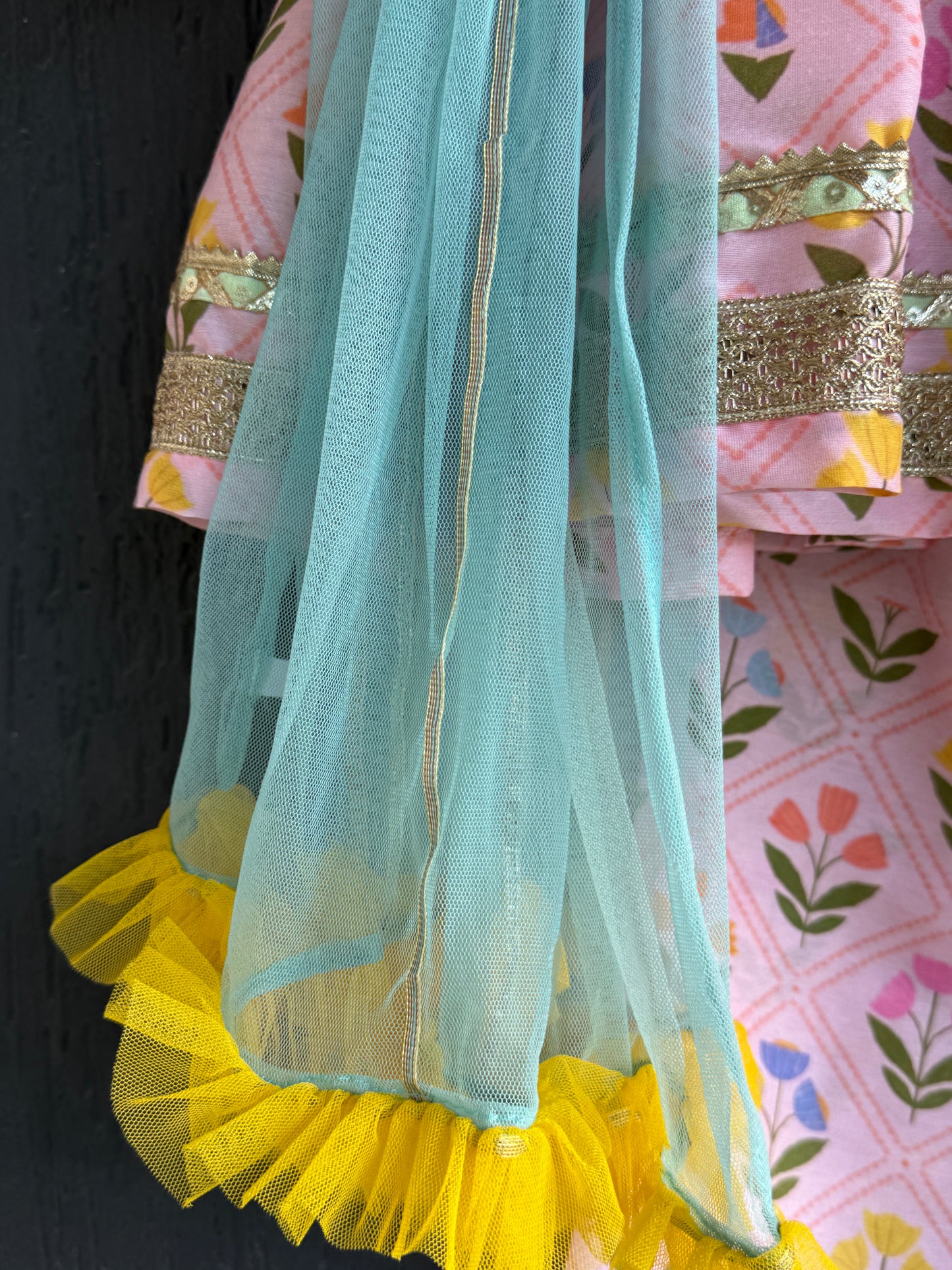 Pink geometric flower print kurta set
