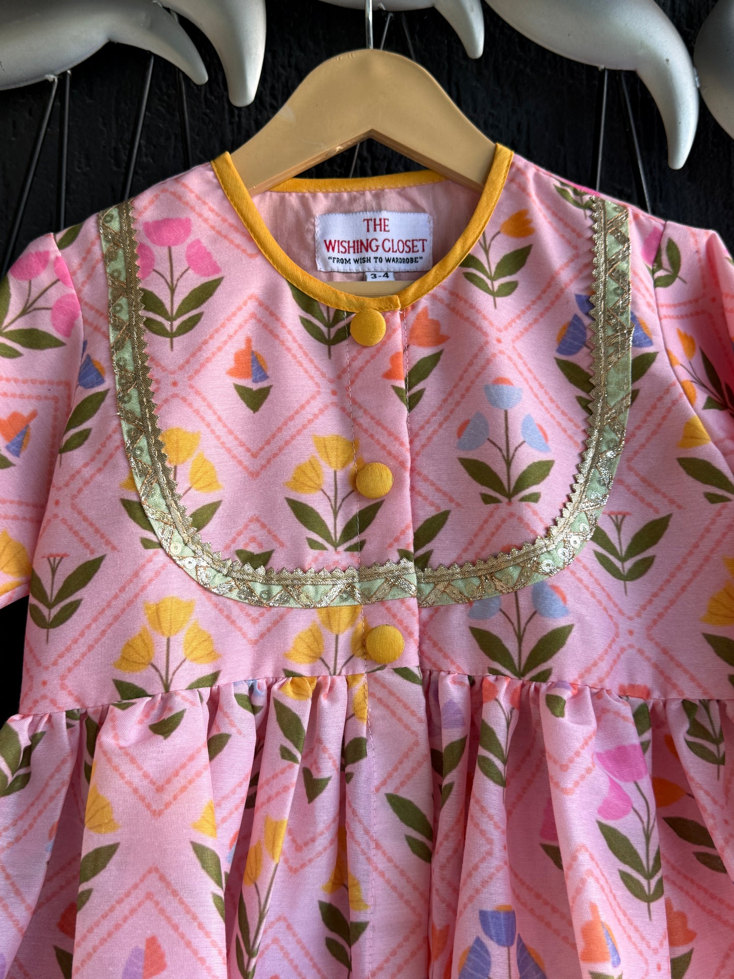 Pink geometric flower print kurta set