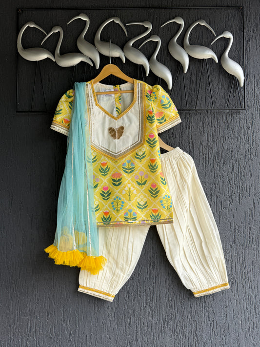 Yellow multi flower print kurta set with salwar