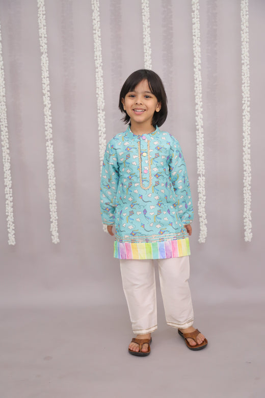 Sky blue kite print kurta set
